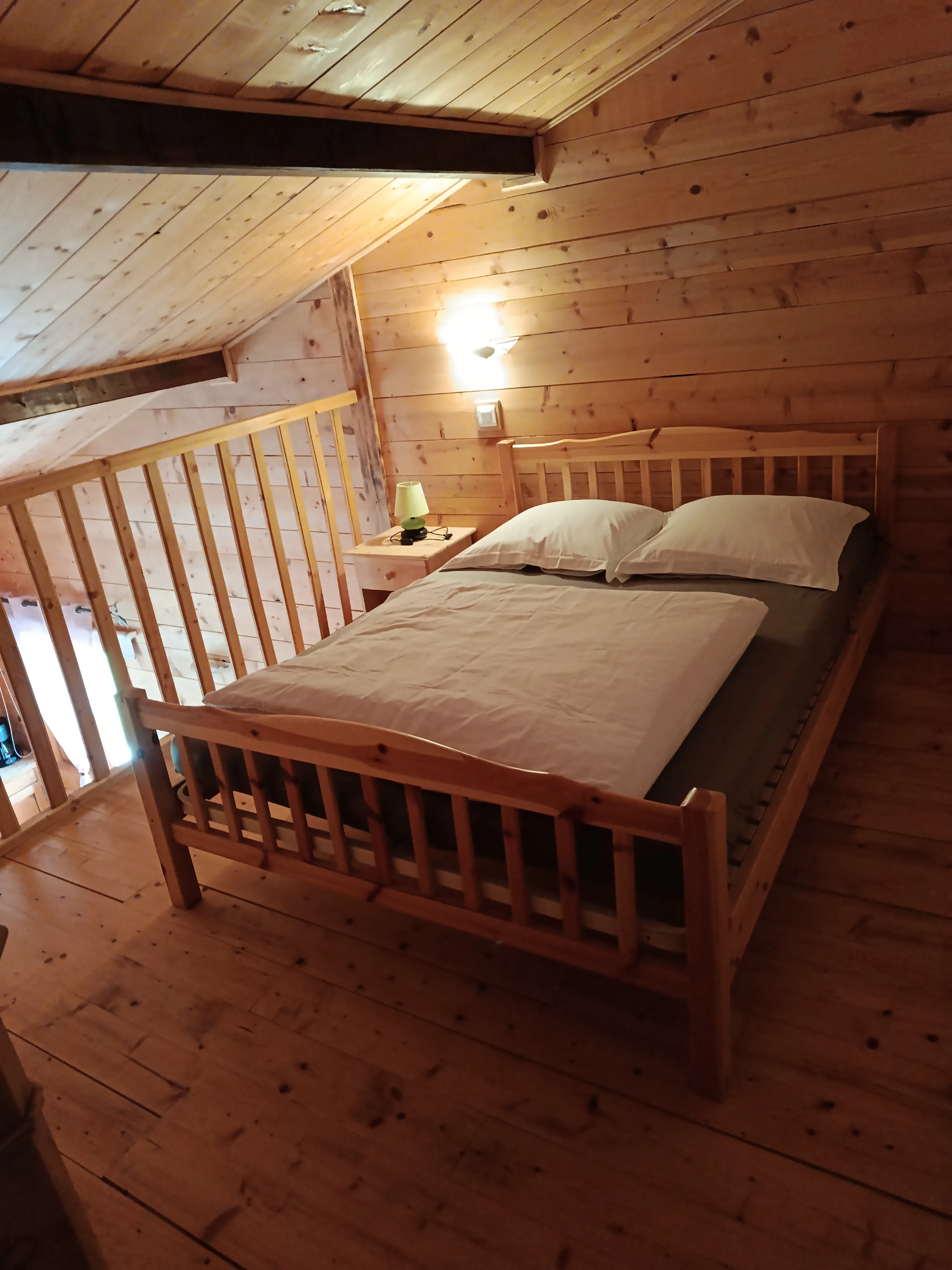 Chambre en mezzanine de l'appartement Marguerite